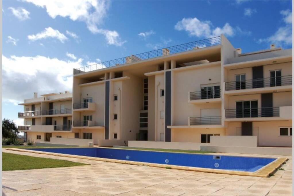 Modern 3 Bedroom Pool View. Albufeira Buitenkant foto